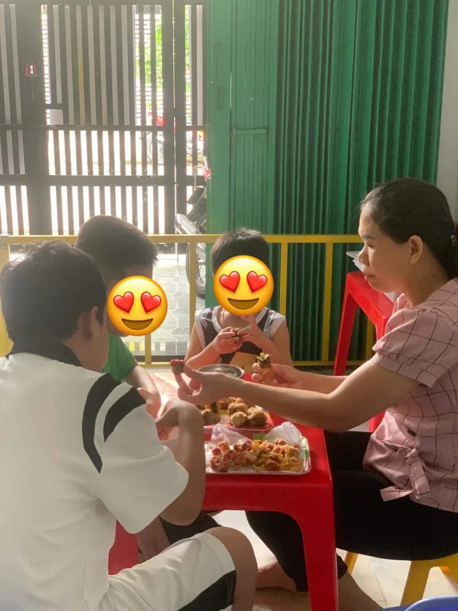 Trung tâm Nghiên cứu & Bồi dưỡng KNS Nụ Cười Hồng