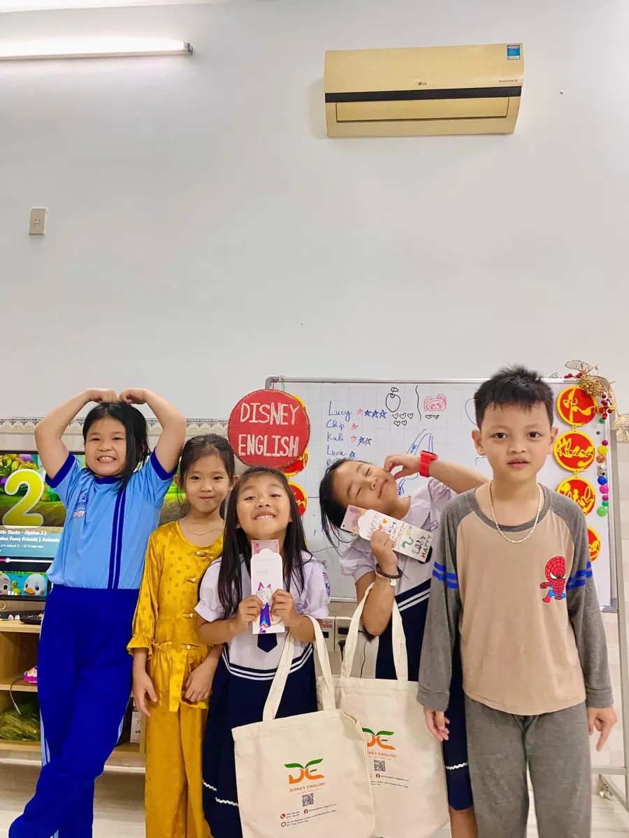Lớp Kèm Tiếng Anh Disney English - Vĩnh Phước