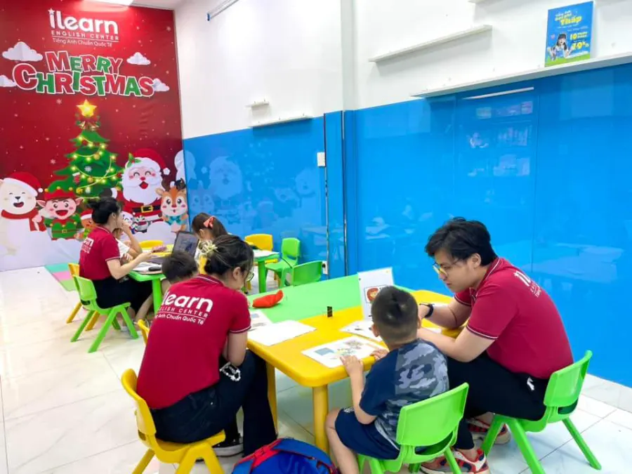 Trung tâm Tiếng Anh ILearn English