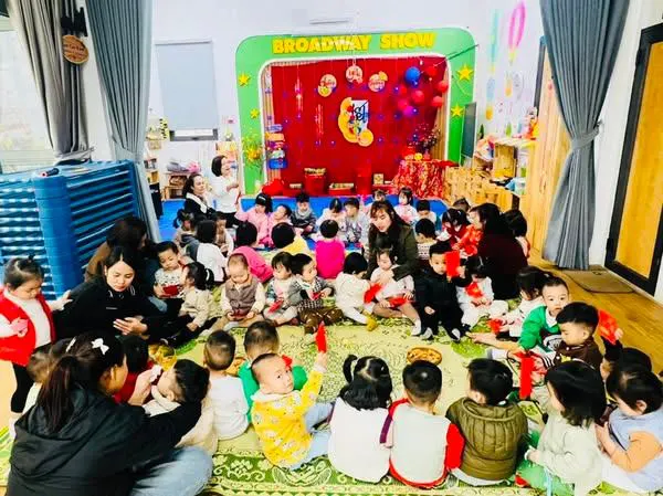 Mầm Non Hoa Mặt Trời
