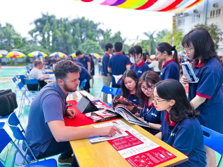 Trung tâm Tư vấn Du học Đồng Thịnh