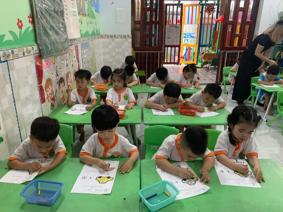 Trường Mầm Non Rạng Đông
