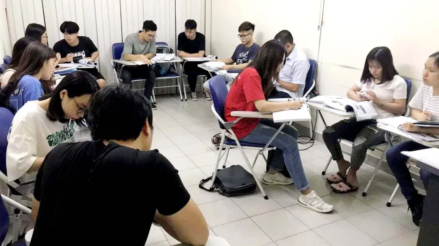 Trung tâm Ngoại Ngữ Pháp Việt CFV