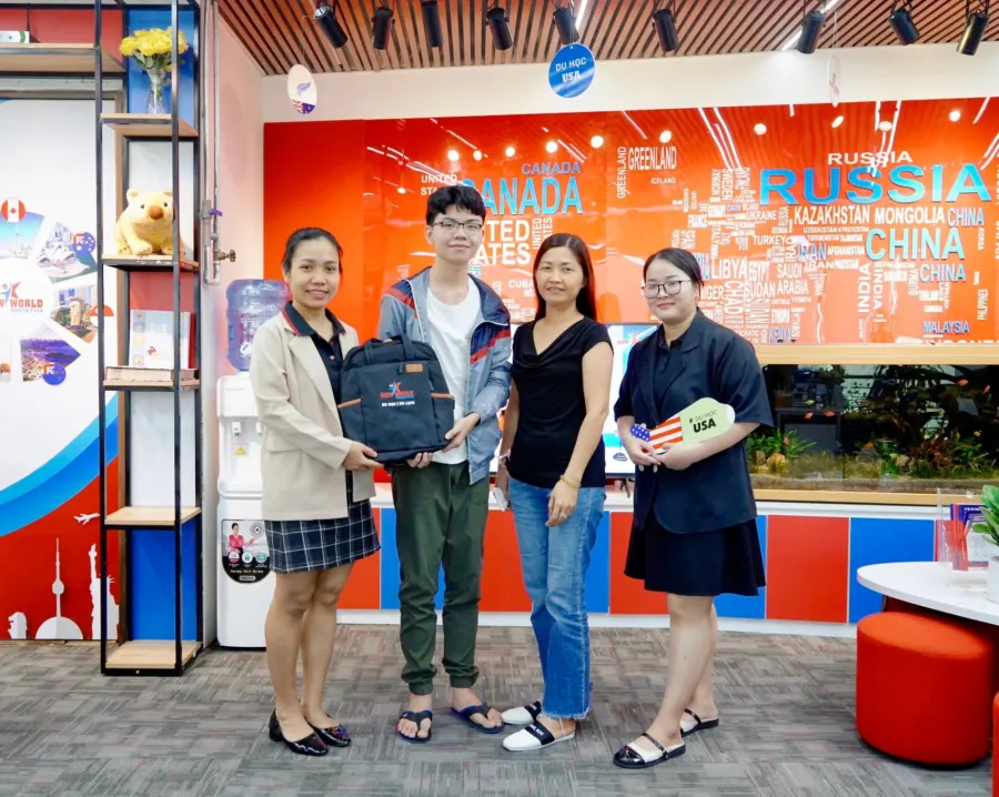 Trung tâm Du Học New World Education