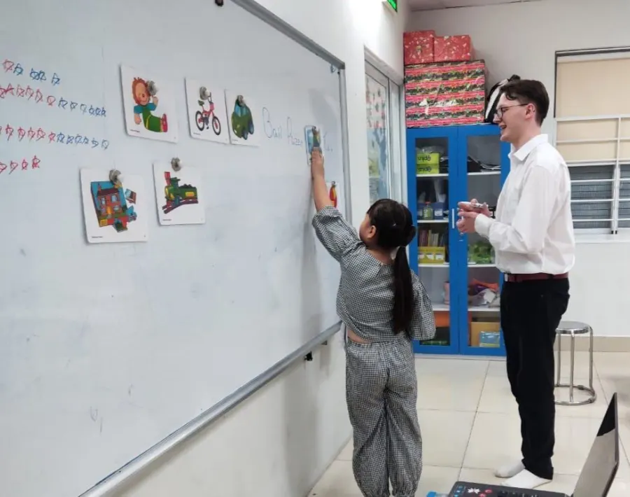 Trung tâm Ngoại ngữ Quốc Tế Hòa Bình