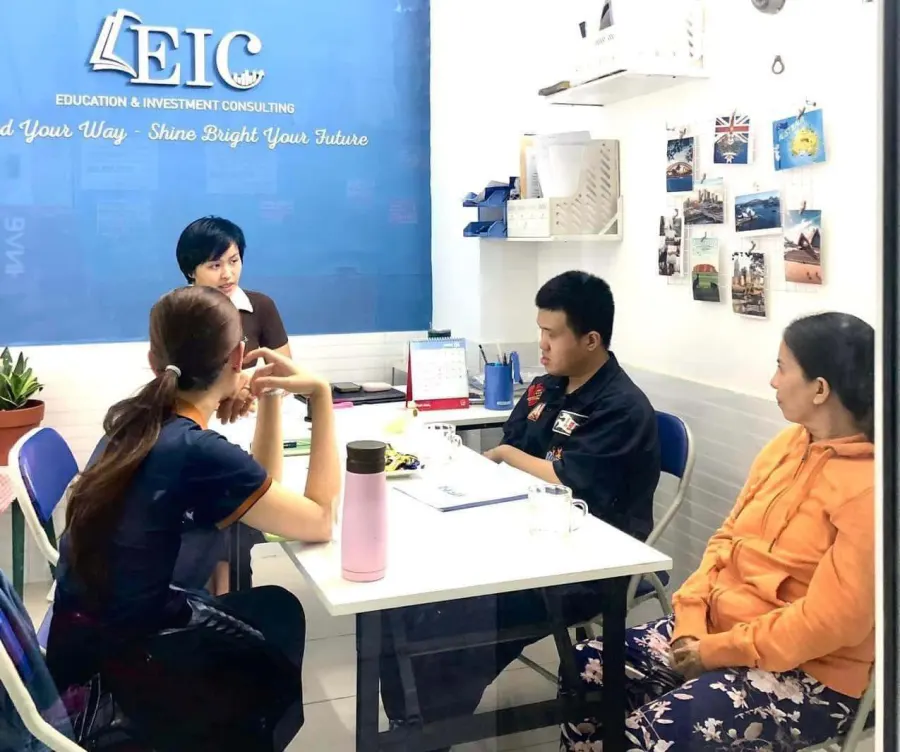 Trung tâm Du Học Đầu Tư EIC