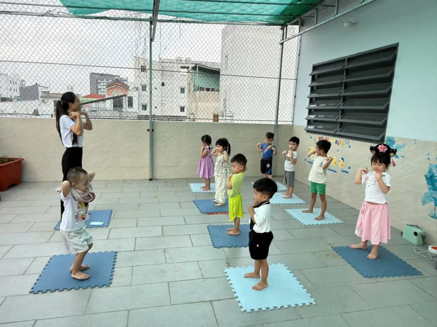 Mầm non Nhà thám hiểm Tí Hon 1
