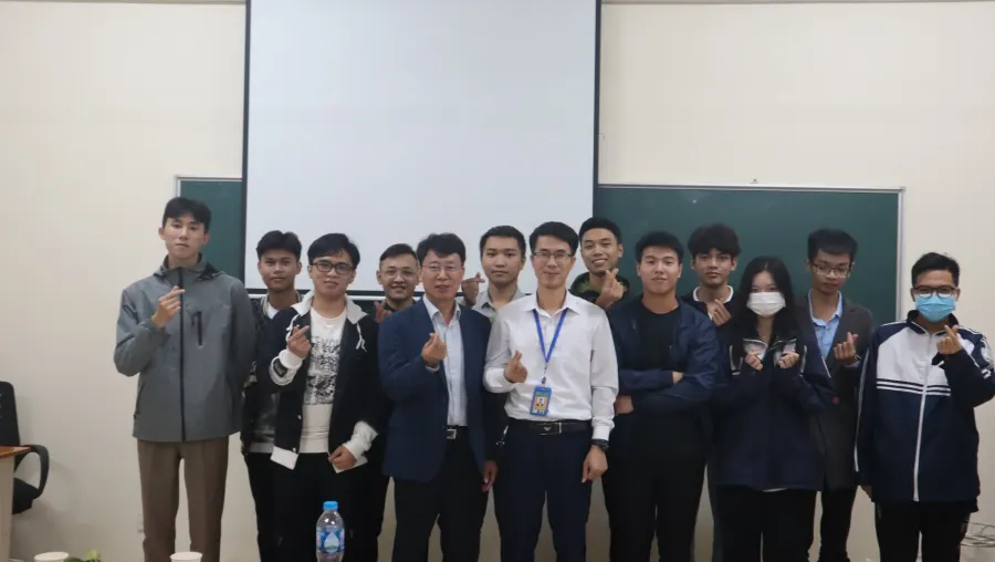 Trung tâm Leaders Edu