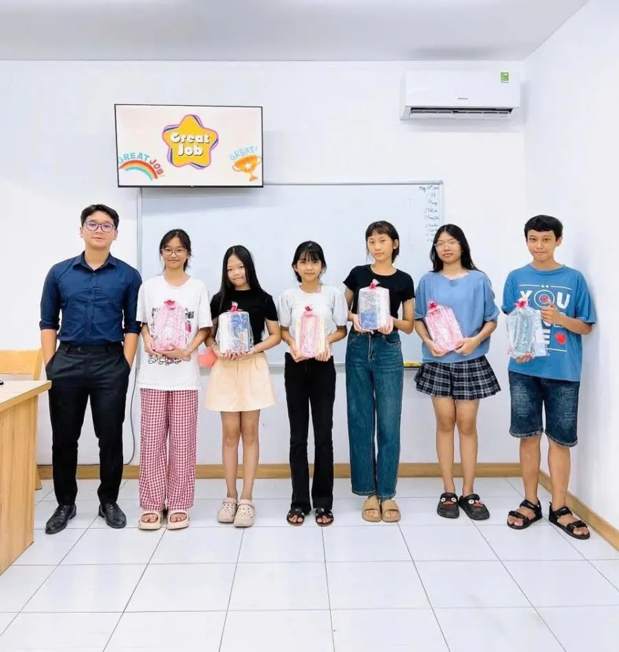 Trung tâm Anh Ngữ Âu Mỹ Việt - AMV English