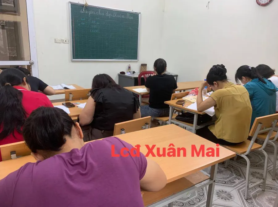 Lớp Luyện chữ đẹp Xuân Mai