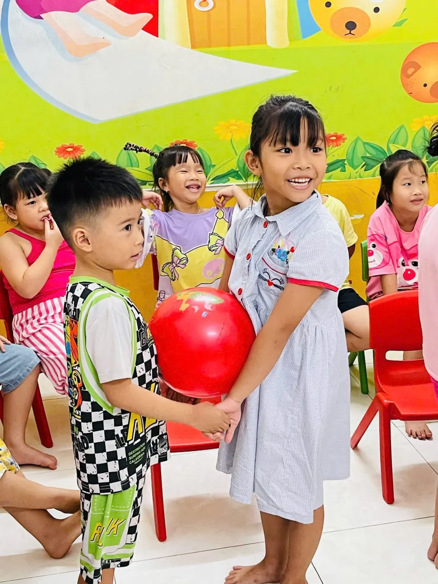 Trung tâm Ngoại Ngữ Sunny - Cs1 Phú Nông