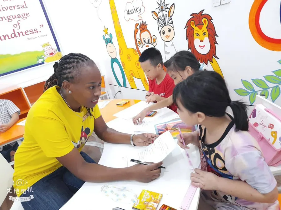 Trung tâm đào tạo tin học, ngoại ngữ VINA I EDU