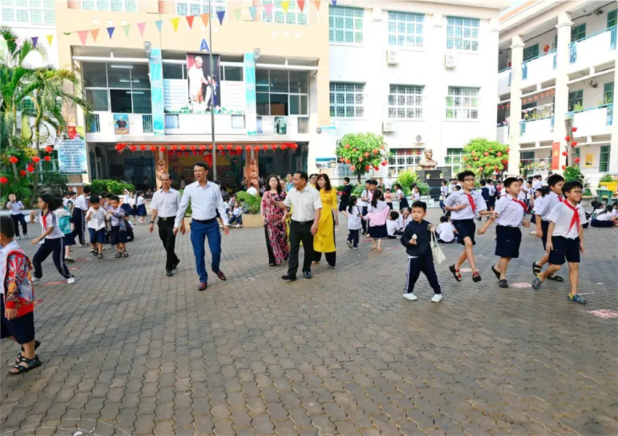 Trường Tiểu học Hoàng Minh Đạo