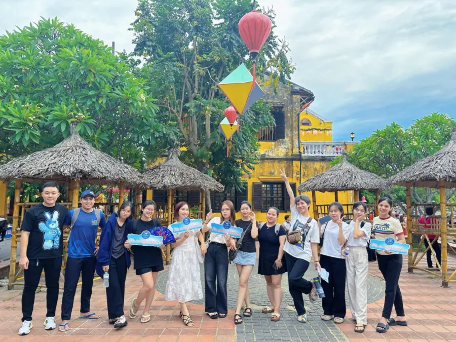 Lớp Tiếng Anh Mr. Long
