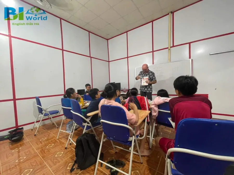 Trung tâm Ngoại Ngữ Biworld English