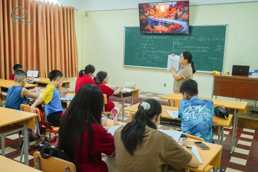 Trung tâm Ngoại Ngữ VJLC