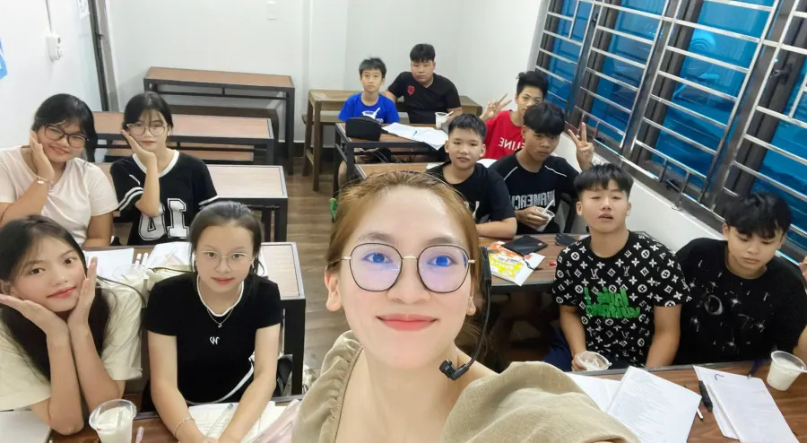 Trung tâm DOZEN English - Tiếng Anh Thầy Tá