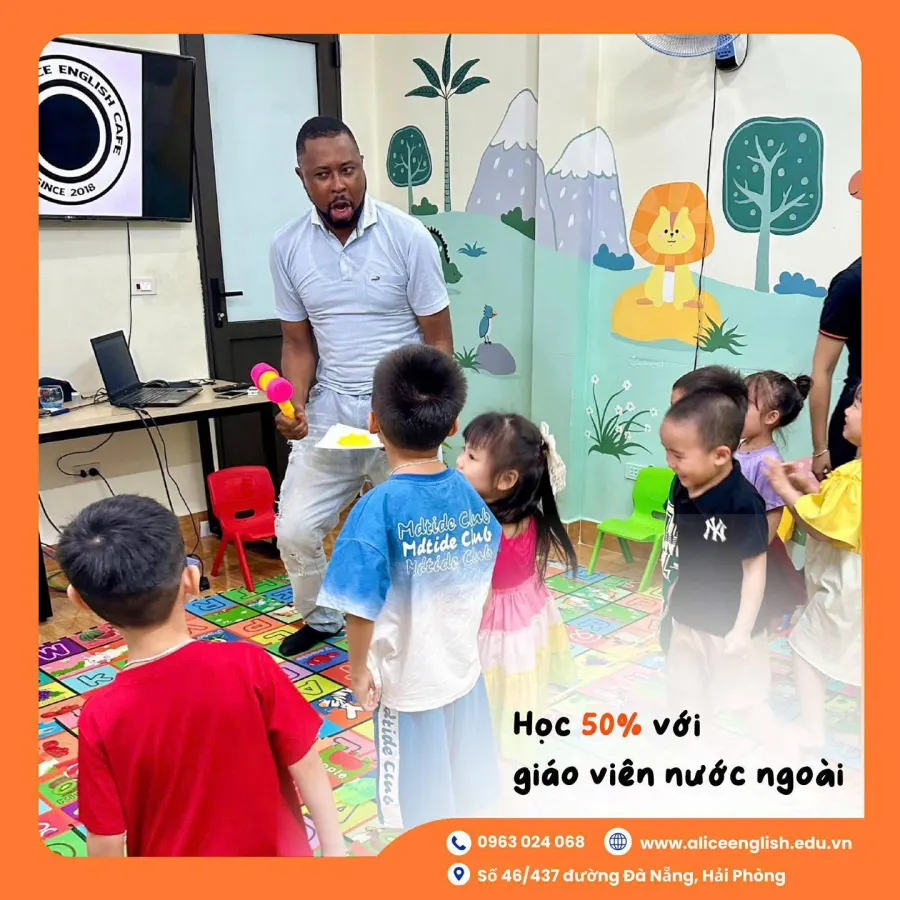Trung tâm Anh ngữ Alice English Café
