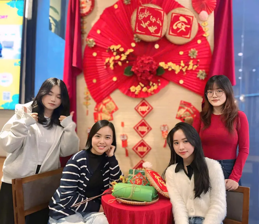 Lớp Tiếng Anh IELTS cô Thư