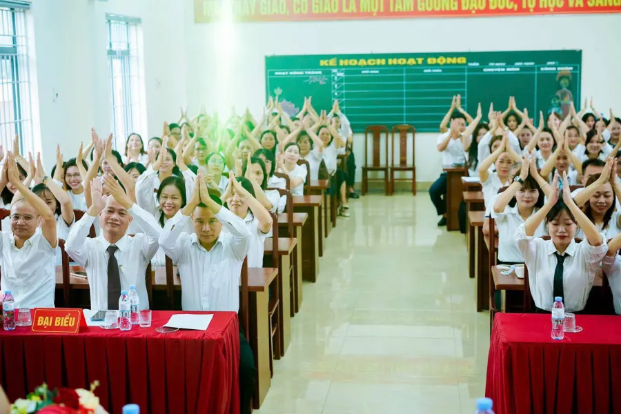 Trường Tiểu học Hưng Lộc - tỉnh Nghệ An