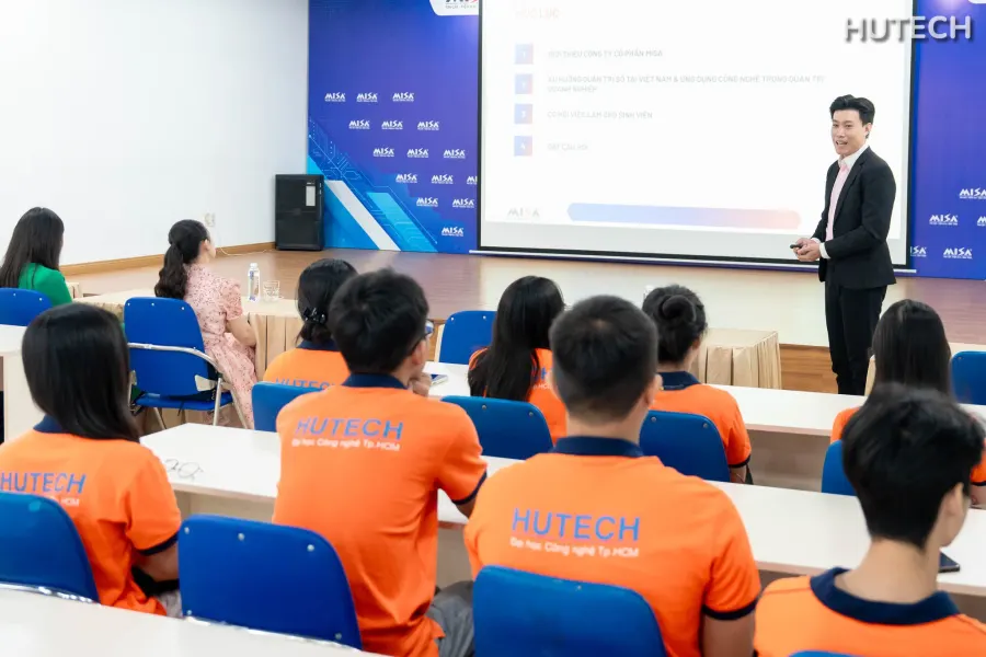 Trường Đại học Công nghệ Tp.HCM - HUTECH - Hitech Park