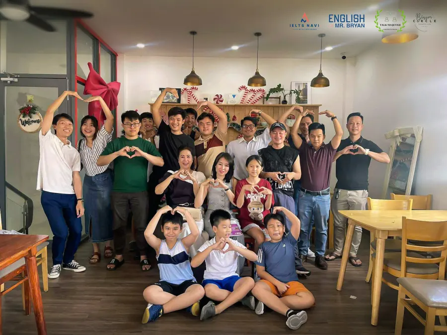 Lớp English With Mr. Bryan - IELTS / PTE / Giao Tiếp - Cơ sở 1