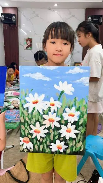 Trung tâm Mỹ thuật Rainbow Art
