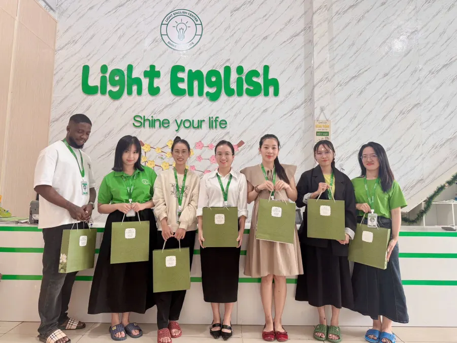 Trung tâm Light English Center Gia Nghĩa - Cơ sở 1