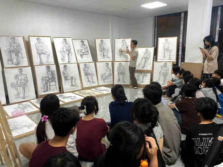 Lớp Vẽ Art Dream