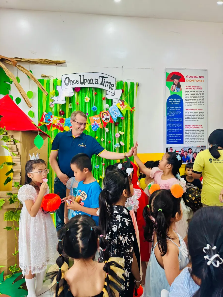 Trung tâm Ngoại Ngữ Family