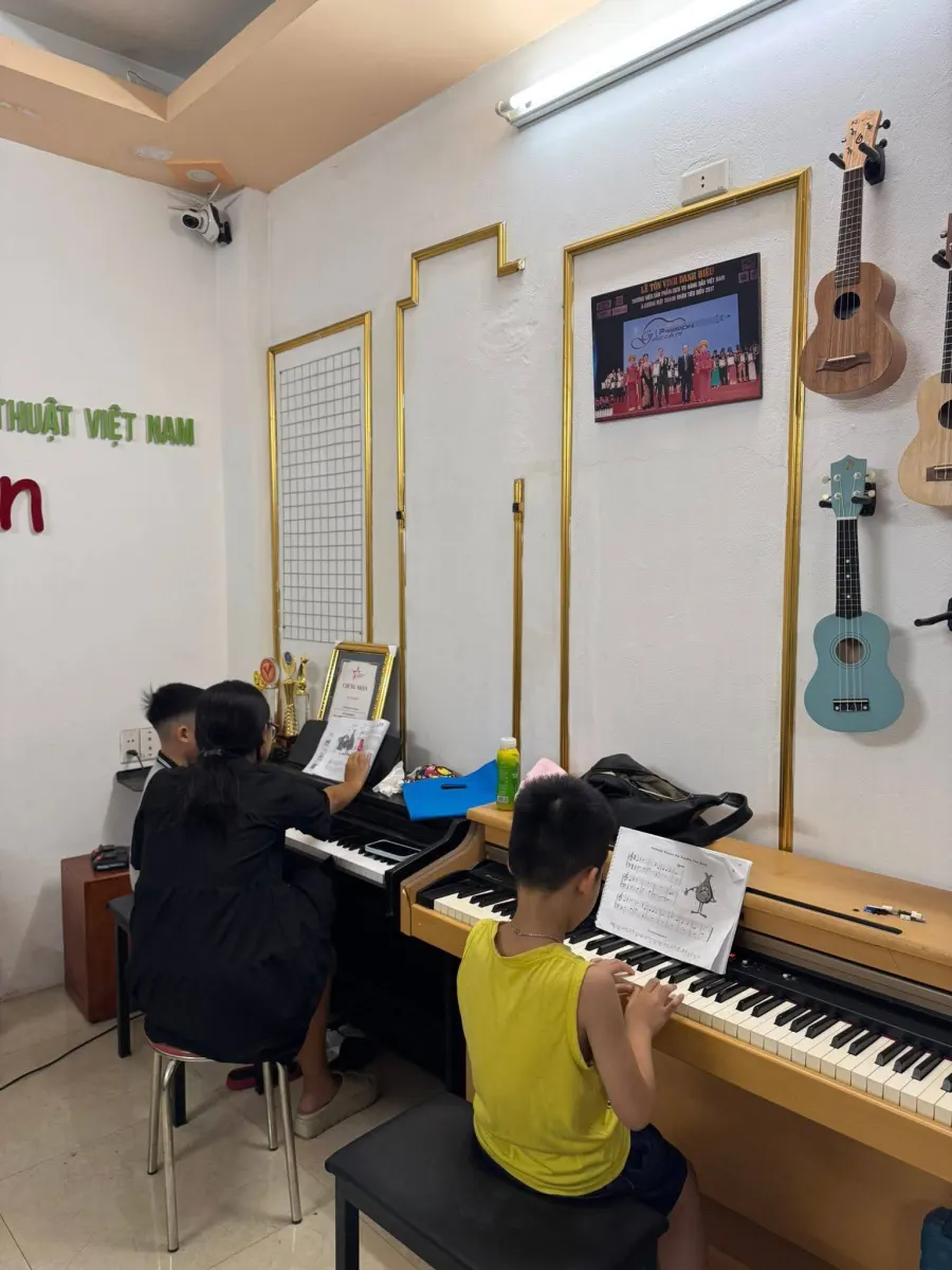 Trung tâm Âm nhạc Viet Passion