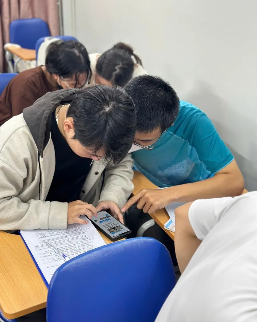 Trung tâm Anh ngữ Praham Cambridge Aptis B1 B2 & TOEIC 4 kỹ năng