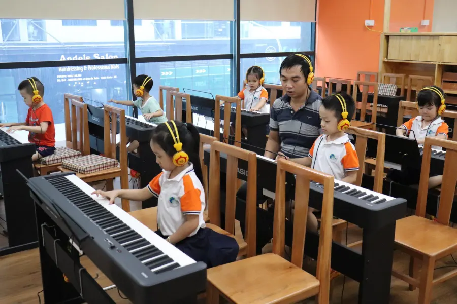 Trung tâm Âm nhạc MusicLight School