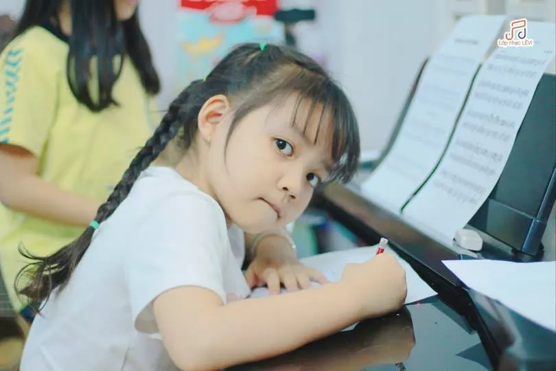 Lớp Nhạc LÊVI
