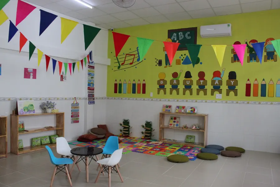 Trường Mầm Non Dâu Tây Đỏ (Strawberry Kindergarten)