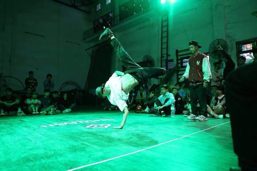 Lớp học nhảy Breaking