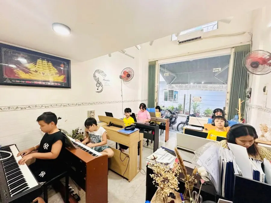 Trung tâm Âm nhạc SOL PIANO