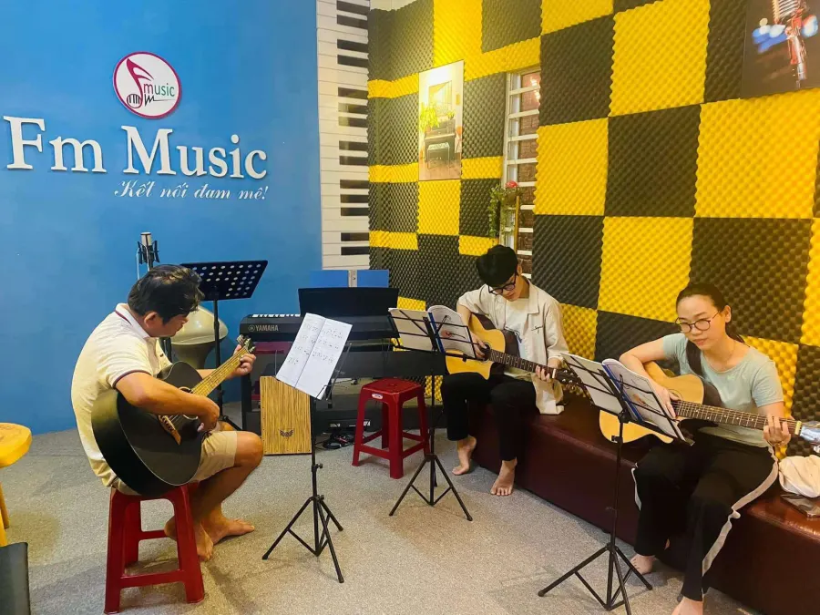 Trung tâm Âm Nhạc Fm Music