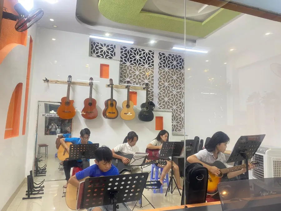 Trung tâm Âm nhạc VietStar Music - Buôn Ma Thuật