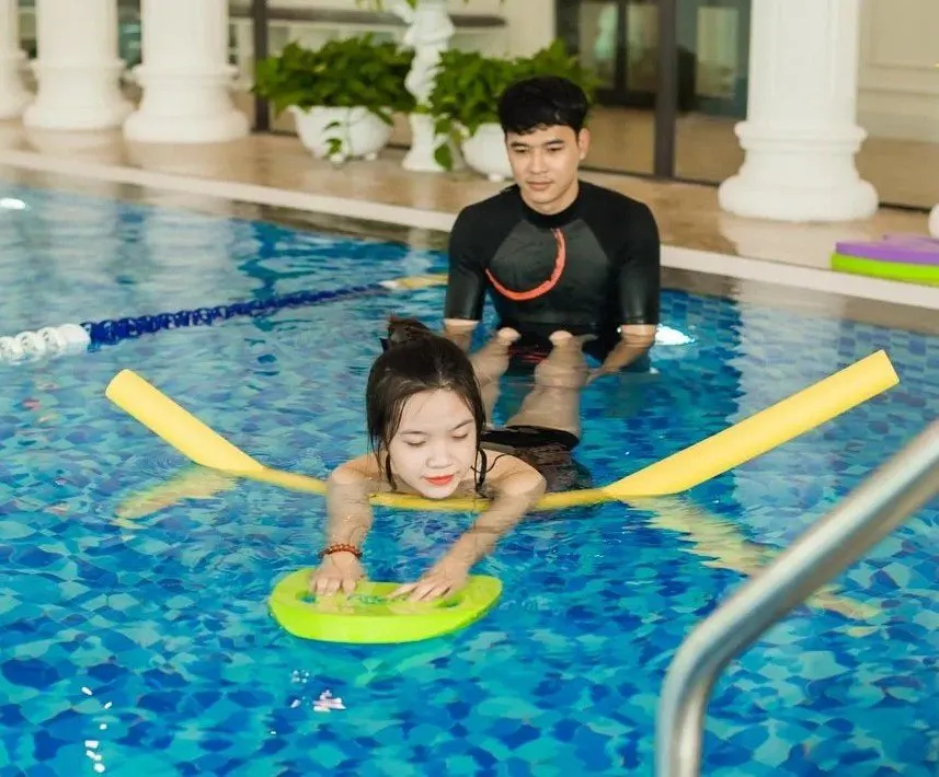 Trung tâm dạy bơi Võ Hoàng