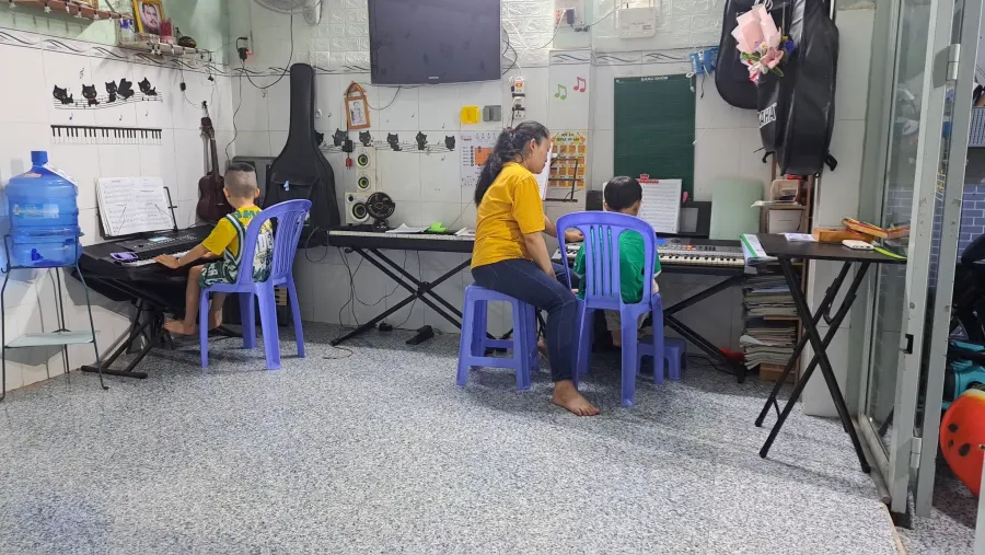 Lớp Nhạc A&T