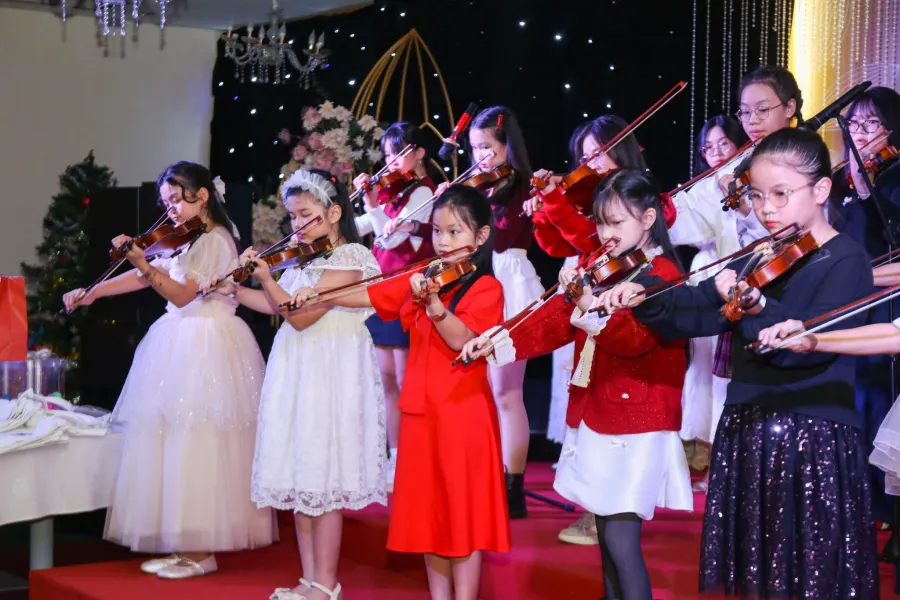 Trung tâm Piano Nhật Quang