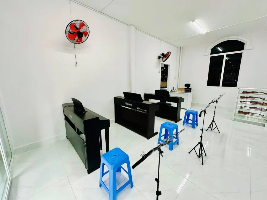 Lớp nhạc Đỗ Hoàng