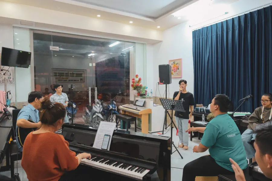 Trung tâm Âm Nhạc HT