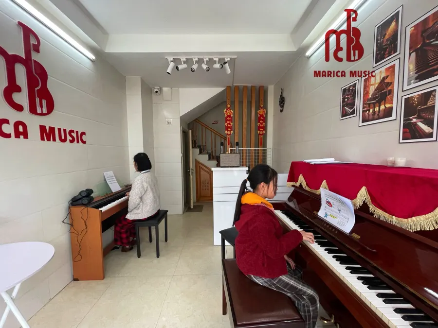 Trung tâm âm nhạc Marica Music