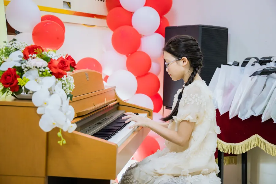 Trung tâm Âm Nhạc Duy Khánh