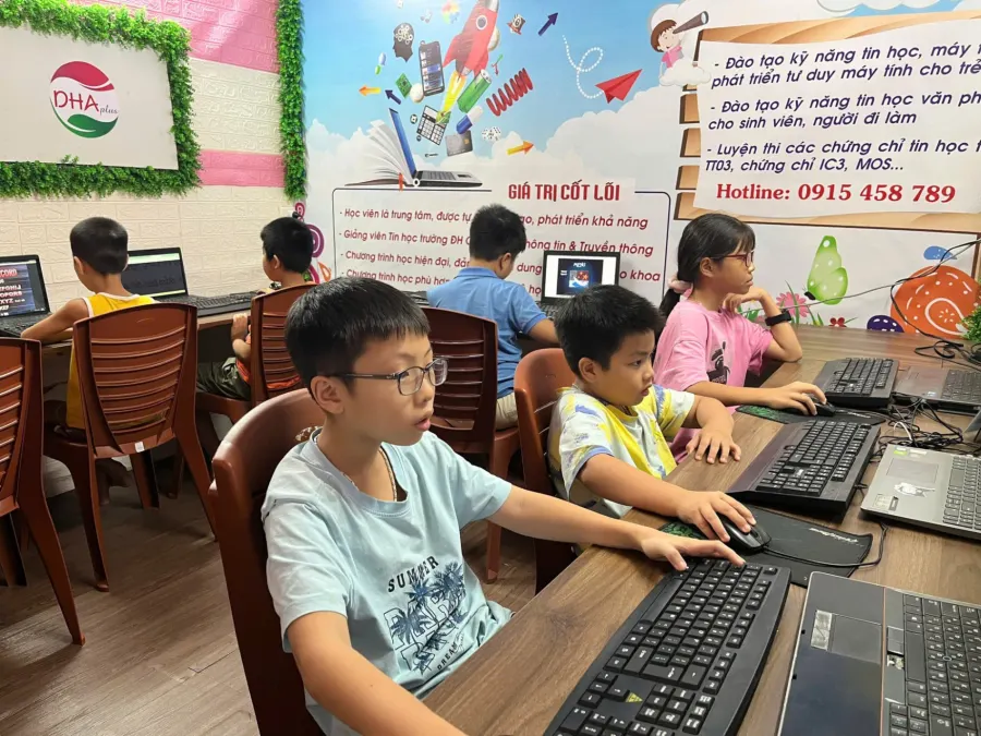 Trung tâm Tin học DHAplus