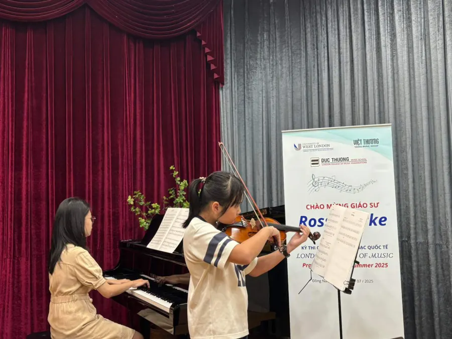 Trường Âm Nhạc Đức Thương Music