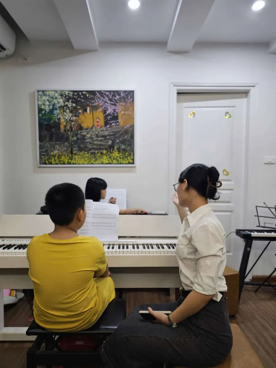 Trung tâm Khánh Vy Music (Sơn Music)