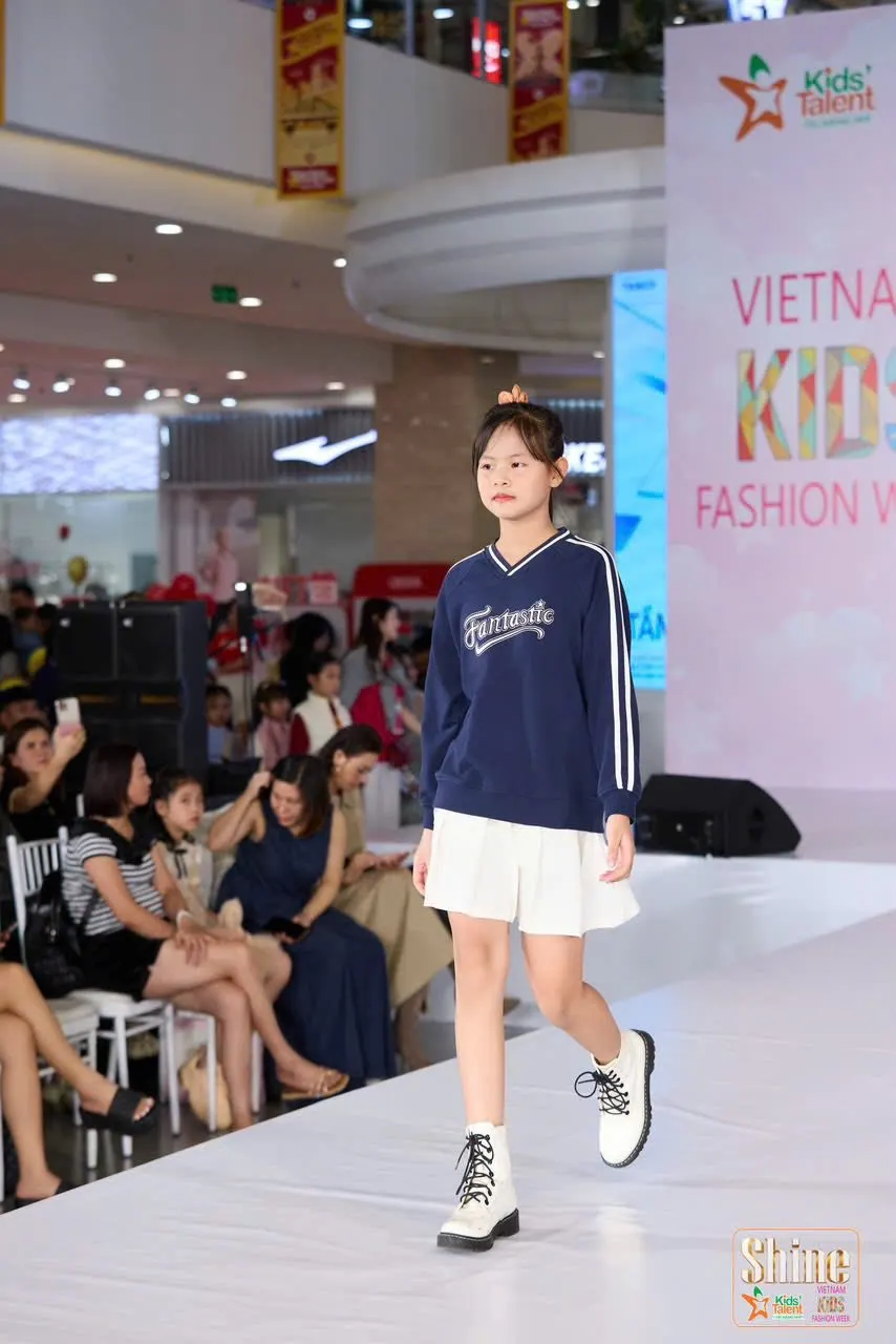 Trung tâm Vietnam Kids Fashion Week